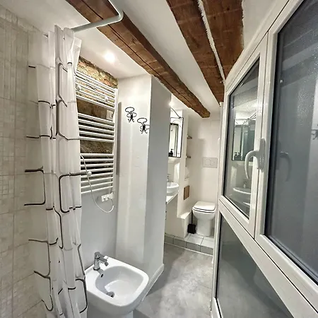 Zar - 2 * 트리에스테