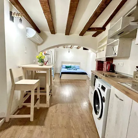 Zar - 2 Apartment Triest